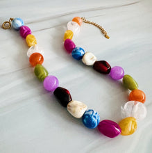 Load image into Gallery viewer, Color Pop Chunky Bead Necklace
