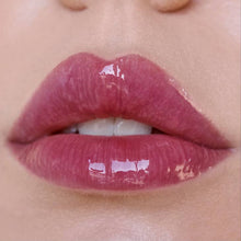 Load image into Gallery viewer, Glow Getter Hydrating Lip Oil