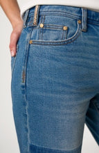 Load image into Gallery viewer, Sloane Girlfriend Jeans