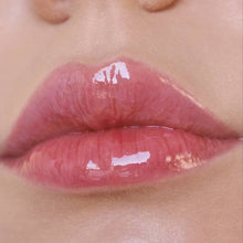 Load image into Gallery viewer, Glow Getter Hydrating Lip Oil