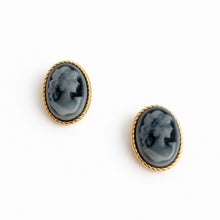 Load image into Gallery viewer, Black Cameo Silhouette Brooch Set
