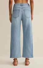 Load image into Gallery viewer, Luna Cropped Barrel Denim
