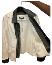 Load image into Gallery viewer, The Clarissa Blazer - Ivory

