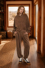Load image into Gallery viewer, Drawsting Lounge Pants - Brown

