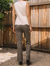 Load image into Gallery viewer, Miranda Button-Down Vest - Cream
