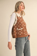 Load image into Gallery viewer, Doll Collar Sweater Vest

