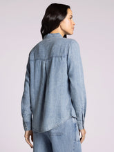 Load image into Gallery viewer, Shay Button Down Shirt - June Wash
