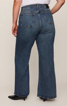 Load image into Gallery viewer, The Stunner Mid Rise Wide Leg
