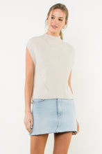 Load image into Gallery viewer, Farah Vest - Cream

