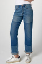 Load image into Gallery viewer, Sloane Girlfriend Jeans
