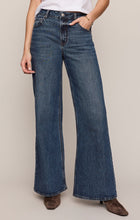 Load image into Gallery viewer, The Stunner Mid Rise Wide Leg
