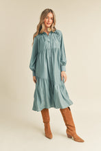 Load image into Gallery viewer, Collared Button-Down Midi Dress
