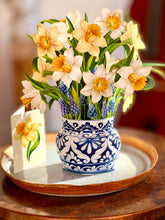 Load image into Gallery viewer, English Daffofil - Pop Up Bouquet
